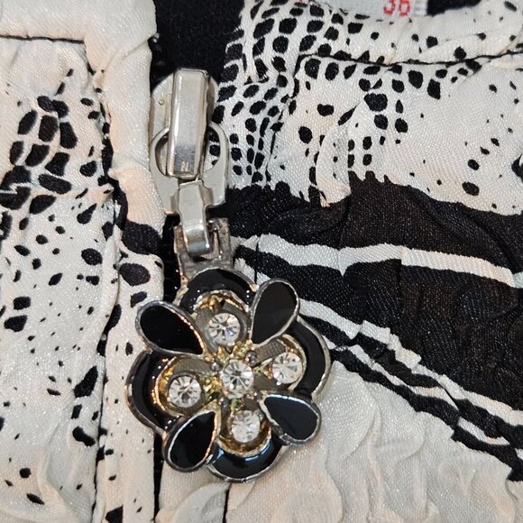 Joseph Ribkoff Floral Black White Jacket Crinkle Size 8 Jewel Zip Pull - Picture 4 of 11